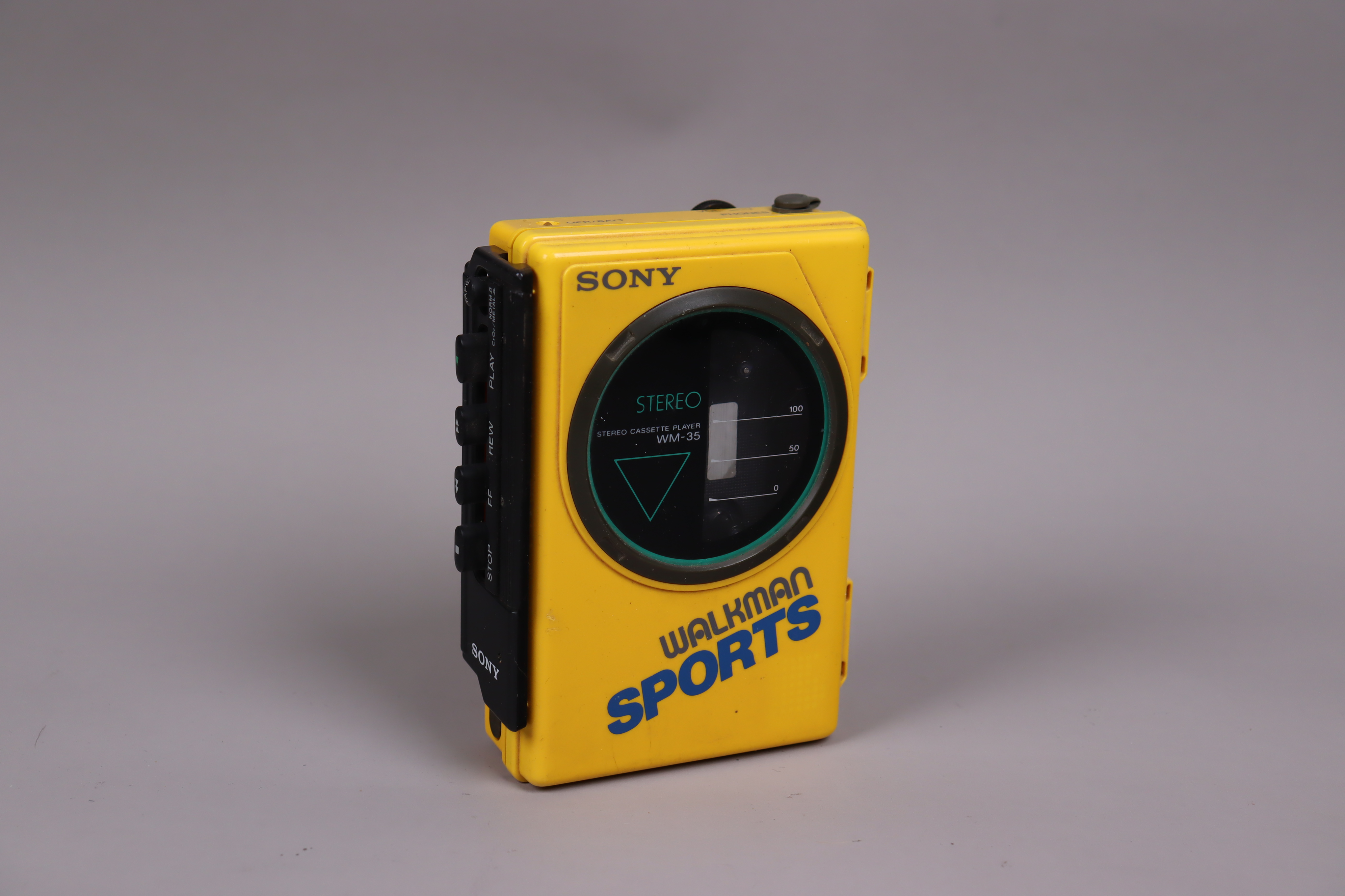 SONY WALKMAN sports wm-35 - ポータブルプレーヤー